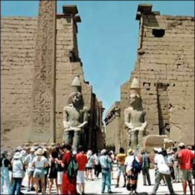 يصلّون بمواعيد غير صحيحة منذ 200 عام!!  صورة رقم 6