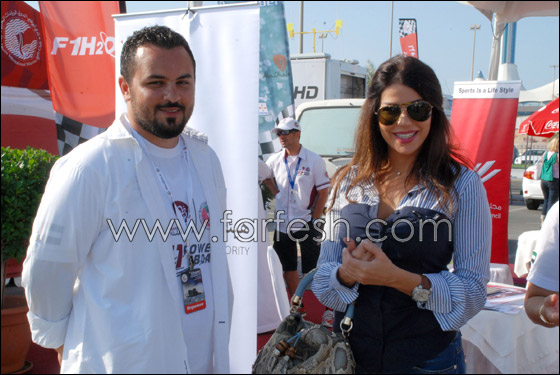 مي حريري اول فنانة عربية على متن سفينة السيدات المتجهة الى غزة!  صورة رقم 16