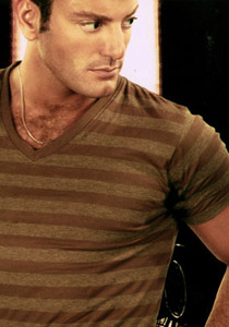 تامر هجرس: من الممكن أن أحب امرأة في سن يسرا!! صورة رقم 1 تامر هجرس: من الممكن أن أحب امرأة في سن يسرا!! صورة رقم 1