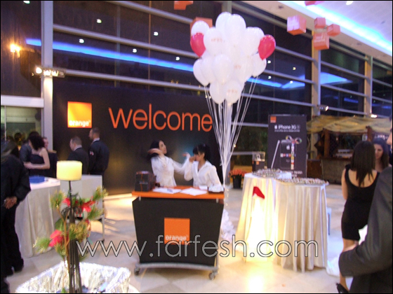 زهير فرنسيس يشعل 