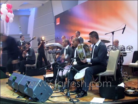 زهير فرنسيس يشعل 