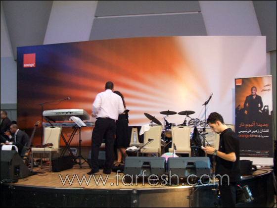 زهير فرنسيس يشعل 