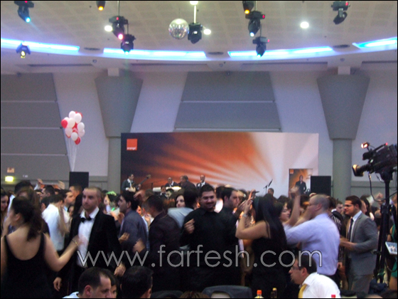 زهير فرنسيس يشعل 