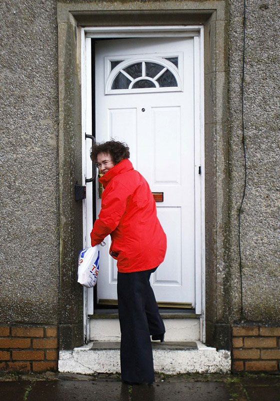 بعد المزحة.. سوزان بويل تستعد للغناء أمام البابا!!  صورة رقم 5