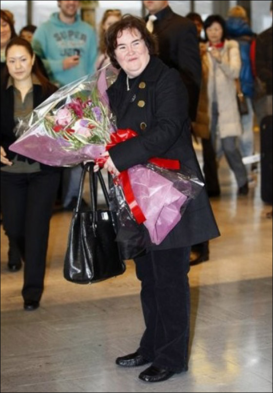 بعد المزحة.. سوزان بويل تستعد للغناء أمام البابا!!  صورة رقم 19