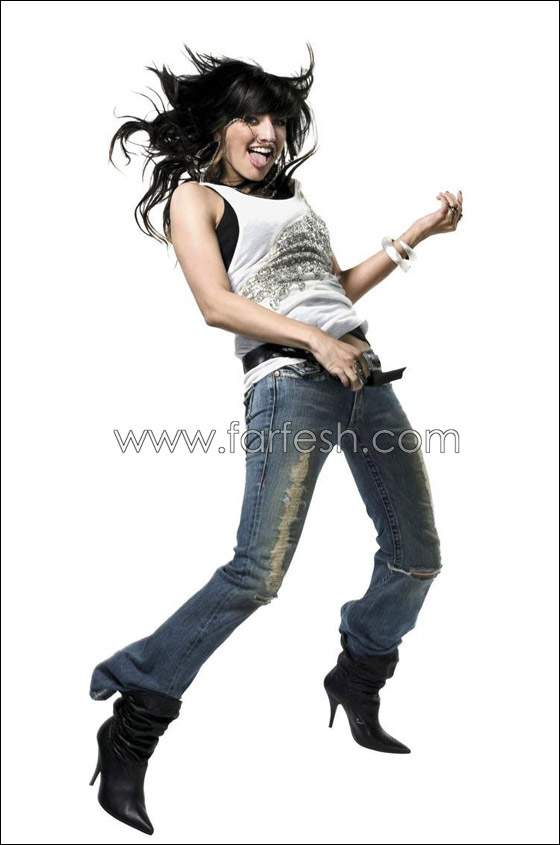 أشلي سمبسون الامريكية في مسرحية غنائية جديدة صورة رقم 12 أشلي سمبسون الامريكية في مسرحية غنائية جديدة صورة رقم 12