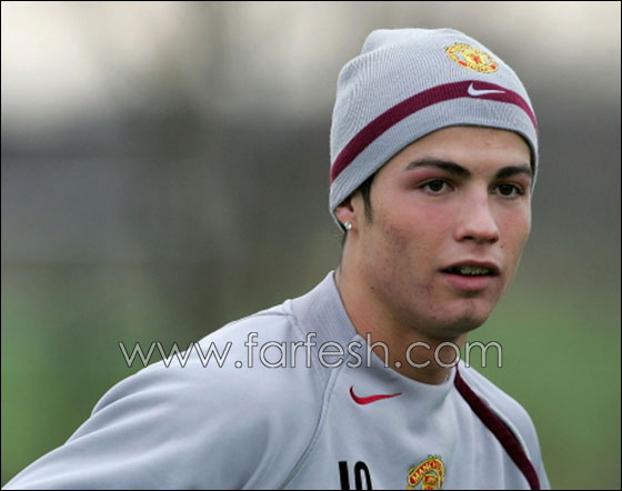 ارماني تختار رونالدو وميغان فوكس لعرض الثياب الداخلية!  صورة رقم 29