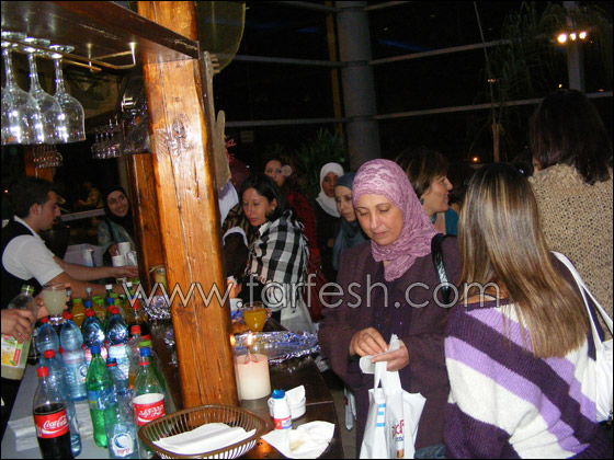 عيادات رعاية الام والطفل تشارك في مؤتمر 