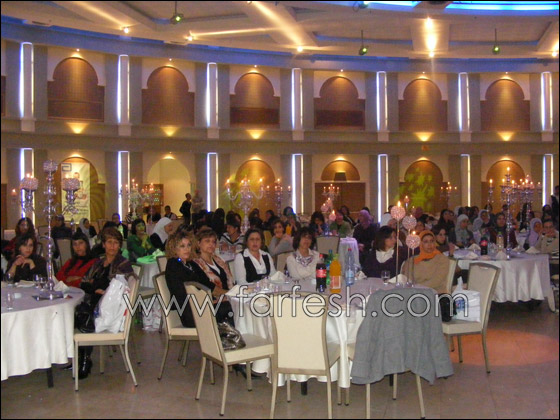 عيادات رعاية الام والطفل تشارك في مؤتمر 