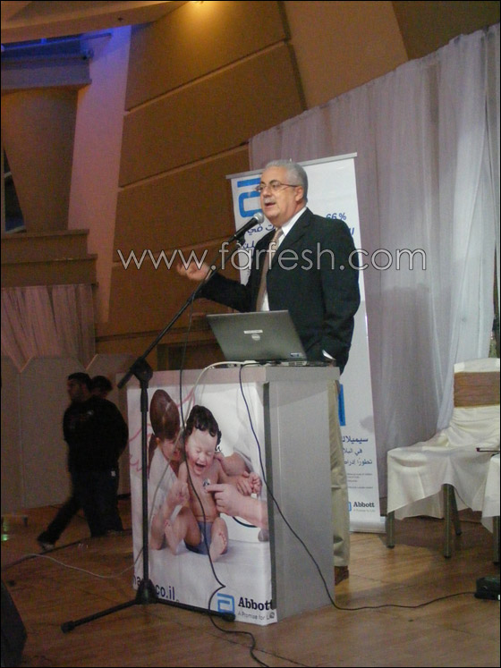 عيادات رعاية الام والطفل تشارك في مؤتمر 