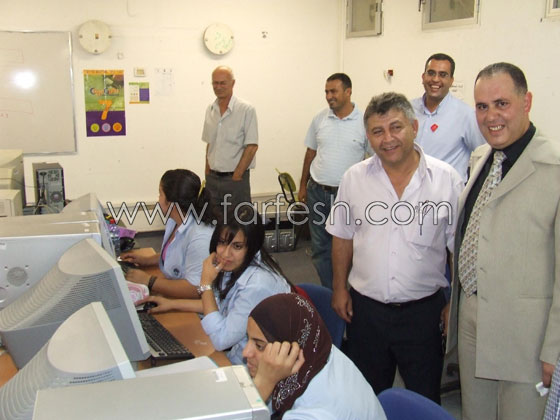 بنك هبوعليم يتبرع بحواسيب للمدرسة الثانوية في كفر قرع صورة رقم 7 بنك هبوعليم يتبرع بحواسيب للمدرسة الثانوية في كفر قرع صورة رقم 7