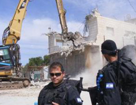 هدم 4 منازل في أحياء القدس العربية صورة رقم 1