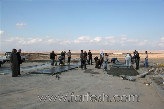 عرعرة النقب: الحركة الإسلامية تنظم معسكر عمل تطوعي لصنع قوالب تستعمل للقبور  صورة رقم 41