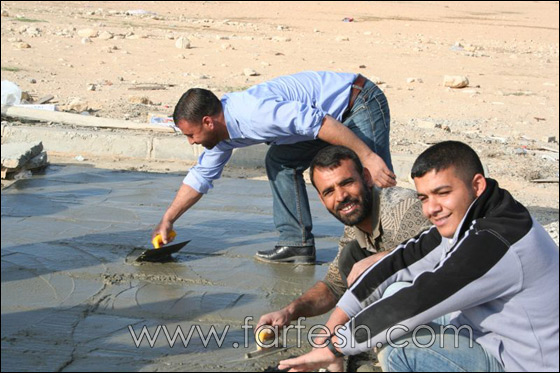 عرعرة النقب: الحركة الإسلامية تنظم معسكر عمل تطوعي لصنع قوالب تستعمل للقبور  صورة رقم 21