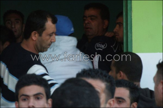 إصابات والغاز المسيل للدموع في ملعب كفركنا   صورة رقم 1