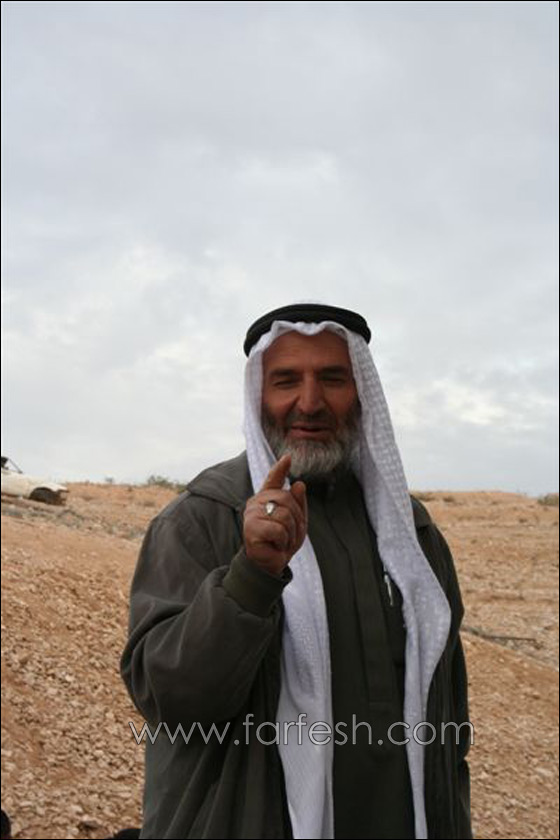 المجلس الإقليمي يبني خياما لسكان قرية طويل أبو جرول صورة رقم 20