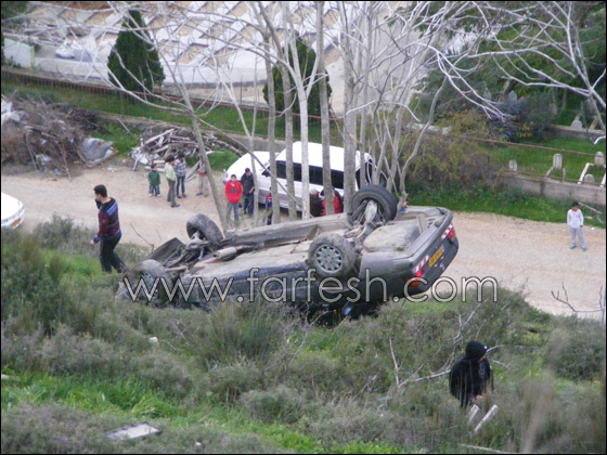 انقلاب سيارة إلى واد سحيق في الناصرة وإصابة زوجين  صورة رقم 2