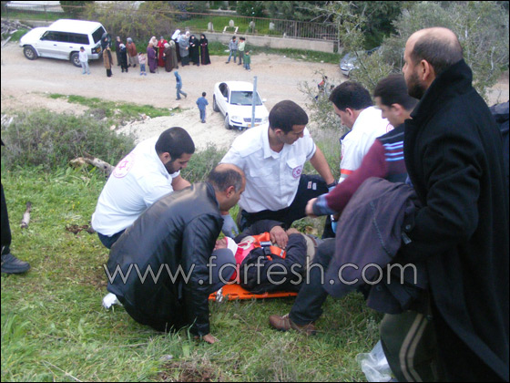 انقلاب سيارة إلى واد سحيق في الناصرة وإصابة زوجين  صورة رقم 16