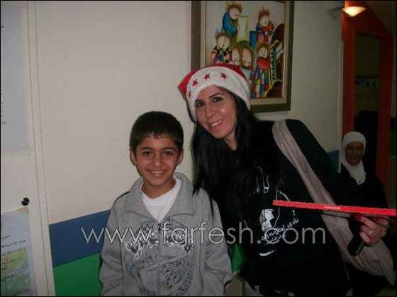 الناصرة: جامعيون ينشرون بهجة الاعياد على وجوه أطفال ومسنين في المستشفيات  صورة رقم 7