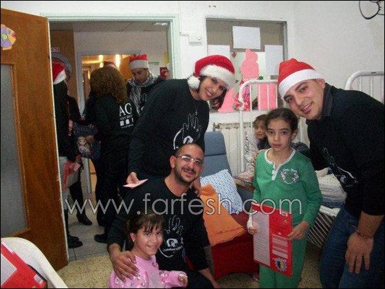 الناصرة: جامعيون ينشرون بهجة الاعياد على وجوه أطفال ومسنين في المستشفيات  صورة رقم 4