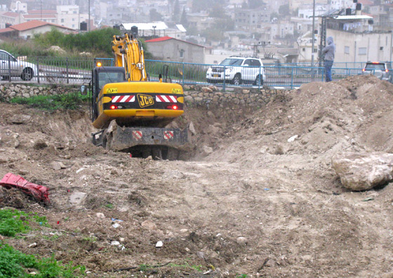 بدأ العمل على دوار المحاكم في الناصرة  صورة رقم 6