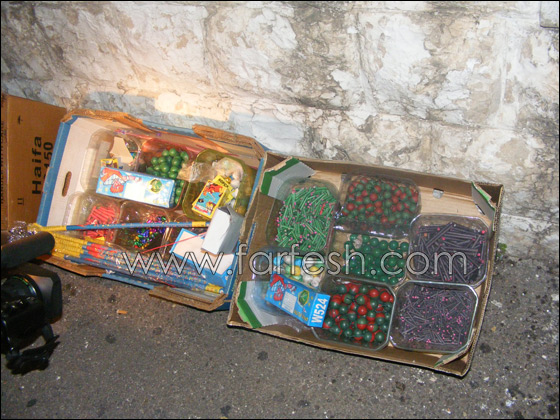 اعتقال مواطن من الناصرة عثر في بيته على آلاف المفرقعات  صورة رقم 6