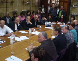 مدراء المدارس يستنكرون الاعتداء على بلدية الناصرة صورة رقم 1 مدراء المدارس يستنكرون الاعتداء على بلدية الناصرة صورة رقم 1