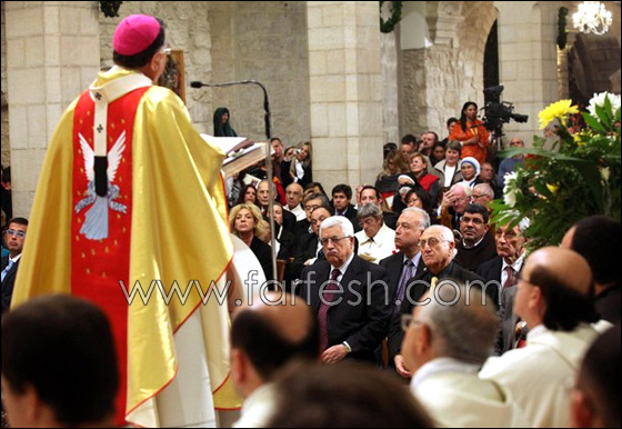 صور من مسيرة استقبال غبطة البطريرك فؤاد طوال صورة رقم 16 صور من مسيرة استقبال غبطة البطريرك فؤاد طوال صورة رقم 16