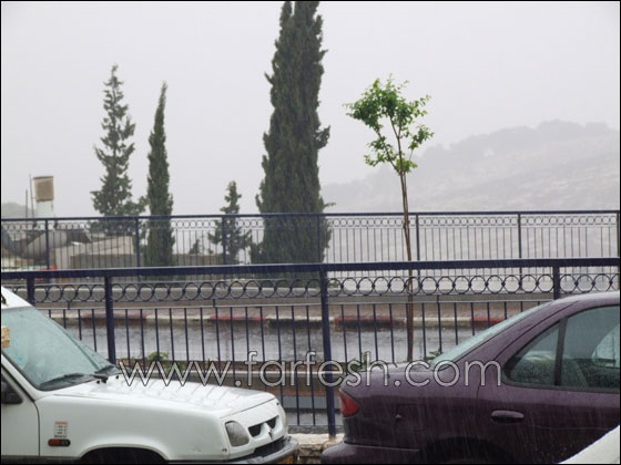 فيضانات وغرق بيوت وشوارع وثلوج في جبل الشيخ  صورة رقم 3