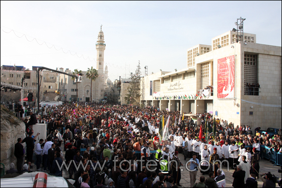 صور من مسيرة استقبال غبطة البطريرك فؤاد طوال صورة رقم 4 صور من مسيرة استقبال غبطة البطريرك فؤاد طوال صورة رقم 4