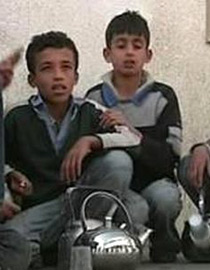 احصاء رسمي: نصف سكان الضفة وغزة دون سن الـ 18   صورة رقم 3