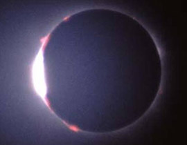 ليلة رأس السنة الميلادية ستشهد المنطقة العربية خسوفا للقمر صورة رقم 1 ليلة رأس السنة الميلادية ستشهد المنطقة العربية خسوفا للقمر صورة رقم 1