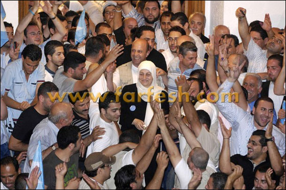 صور للبنان المحتفل والتوجه نحو حكومة وحدة وطنية.. صورة رقم 1 صور للبنان المحتفل والتوجه نحو حكومة وحدة وطنية.. صورة رقم 1