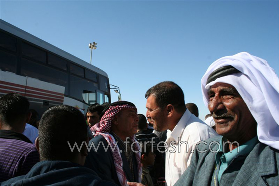 أهالي عرعرة النقب يستقبلون حجاج بيت الله الحرام   صورة رقم 3