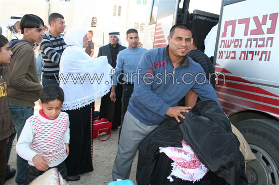 أهالي عرعرة النقب يستقبلون حجاج بيت الله الحرام   صورة رقم 45