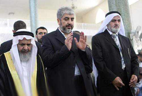 خالد مشعل يودع والده وسط آلاف الاردنيين!!        صورة رقم 2