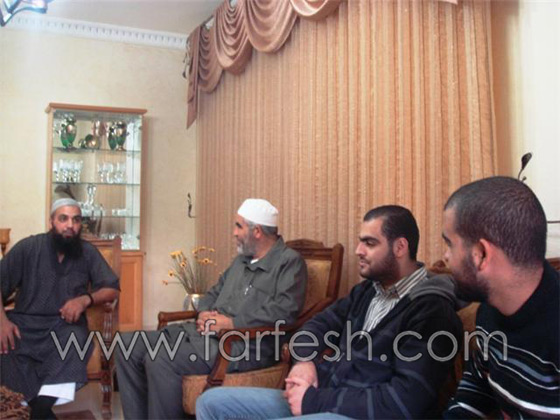 الشيخ صلاح يزور المبعدين عن الاقصى  صورة رقم 1