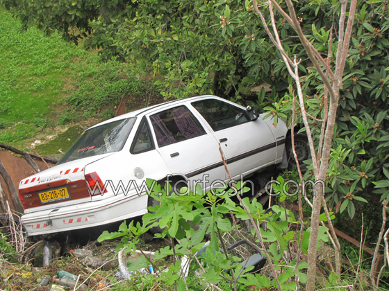 اصابة سيدة من يافة الناصرة اثر انزلاق سيارتها  صورة رقم 1