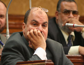 الاسعاف يعاكس نائب في البرلمان المصري صورة رقم 1
