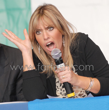 عرض شريط مخل بالاداب لحفيدة موسوليني مقابل مليون يورو!  صورة رقم 4