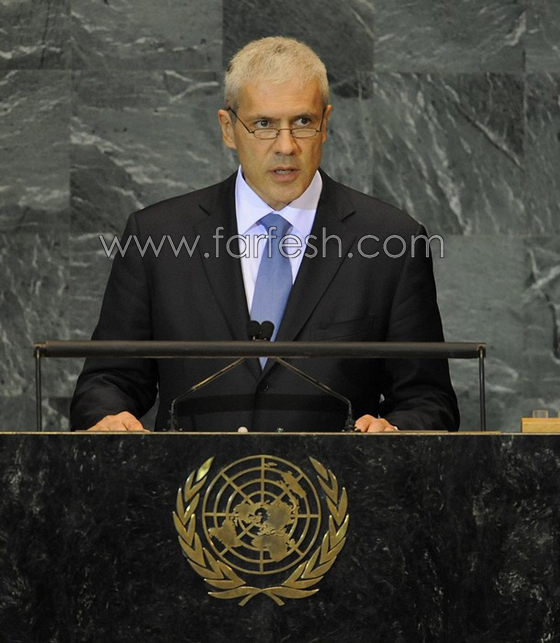 زجاجة شمبانيا تهدد الرئيس الصربي بالسجن أو بغرامة! صورة رقم 4 زجاجة شمبانيا تهدد الرئيس الصربي بالسجن أو بغرامة! صورة رقم 4