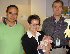 إنقاذ رضيعة من الموت بدواء يجري تجريبه على الفئران!!        صورة رقم 1