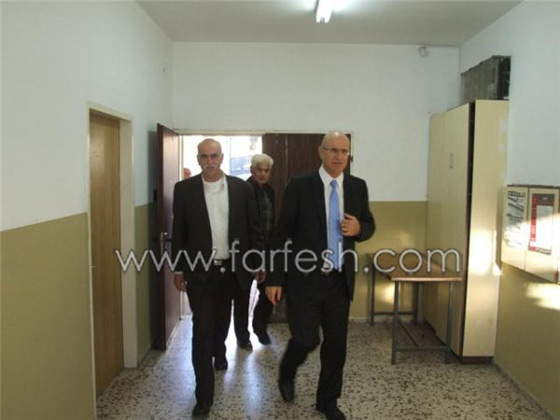 وزير شؤون الأقليات يحول 600 ألف شاقل للرينة صورة رقم 4 وزير شؤون الأقليات يحول 600 ألف شاقل للرينة صورة رقم 4