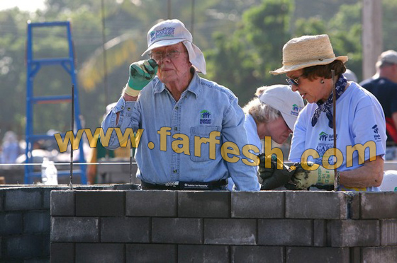 الرئيس الامريكي الاسبق.. عامل بناء في تايلاند!!!  صورة رقم 4