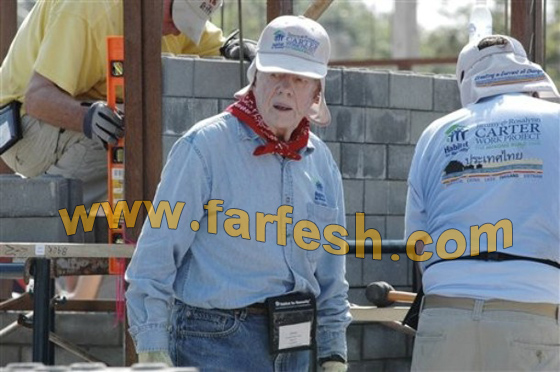 الرئيس الامريكي الاسبق.. عامل بناء في تايلاند!!!  صورة رقم 2