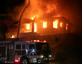 مراهق يتآمر مع صديقه على قتل أسرته طمعاً بالتأمين صورة رقم 1