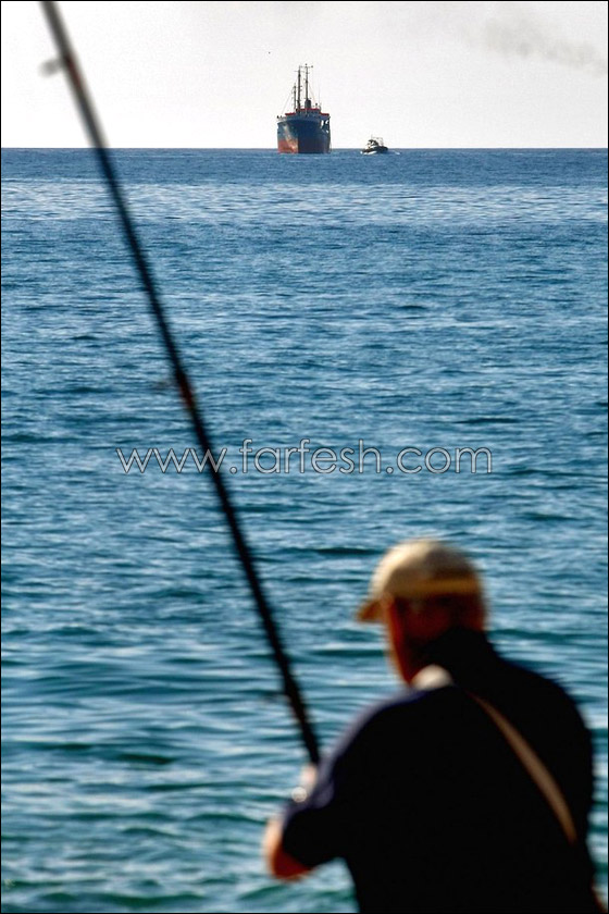 سلاح البحرية الاسرائيلي يسيطر على سفينة سلاح   صورة رقم 3