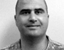 اكبر عملية على قاعدة عسكرية: طبيب نفسي يقتل 12 جندياً  صورة رقم 1