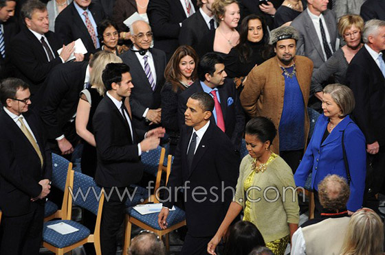 اوباما يتسلم جائزة نوبل على