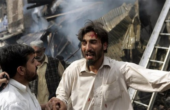 باكستان: 80 قتيلا في انفجار سيارة ملغومة في بيشاور  صورة رقم 4